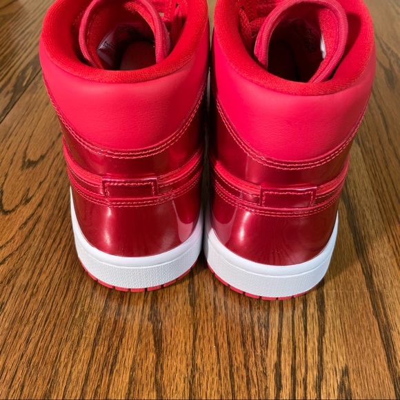 Air Jordan 1 Mid SE University Red Pomegranate Men’s Size 9, 10, 10.5 NWB Rare - Picture 5 of 7